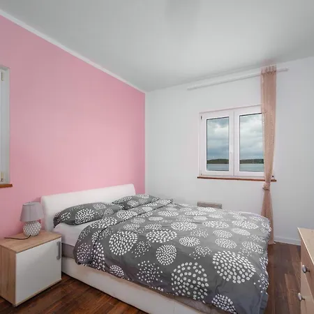 Apartman Pavic Apartment Betina (Sibenik-Knin)