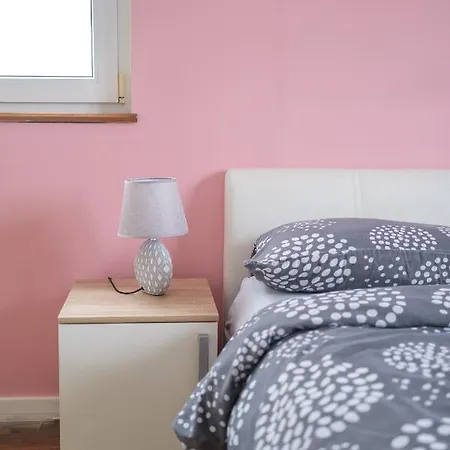 Apartman Pavic * Betina (Sibenik-Knin)